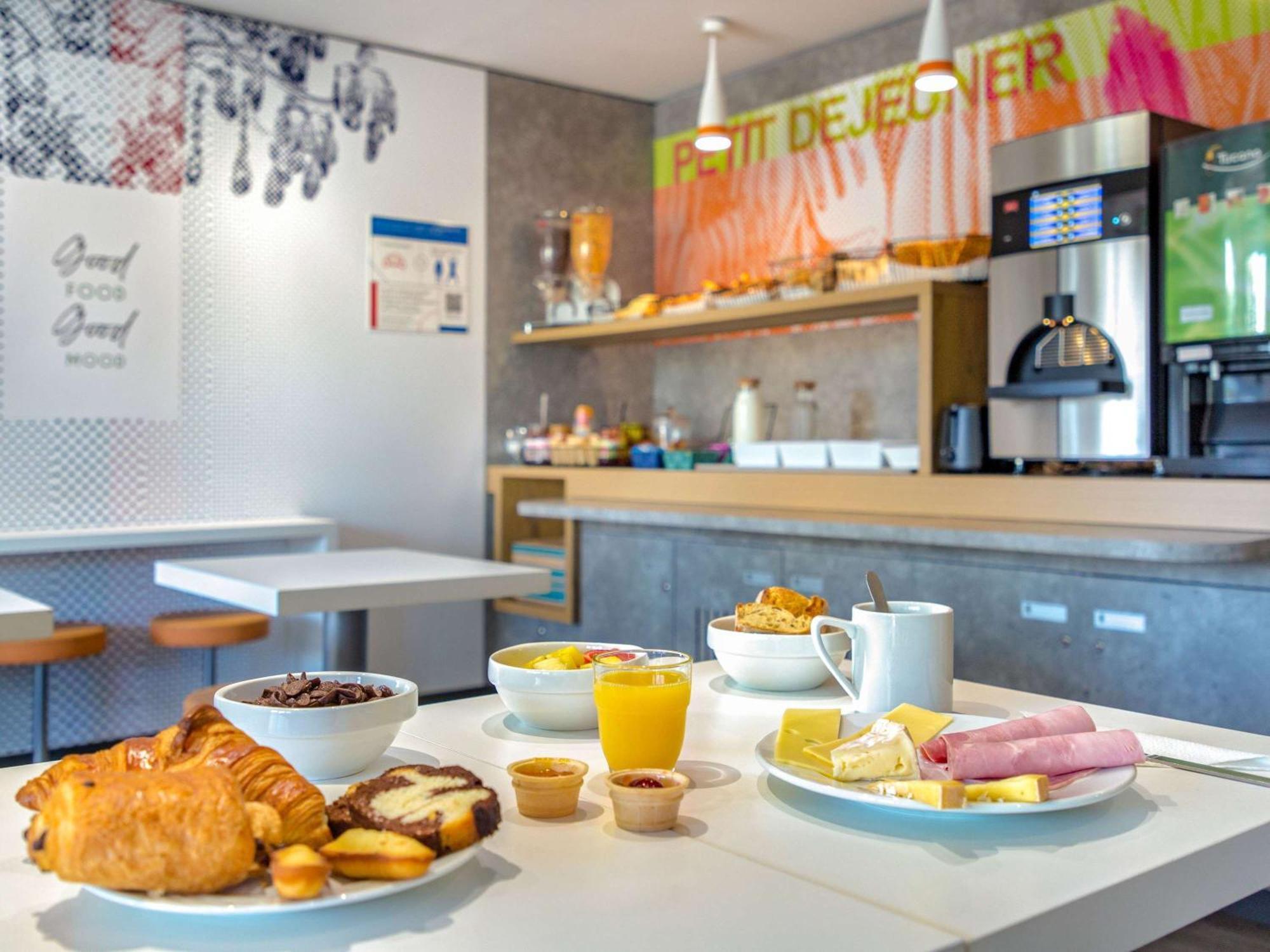 Ibis Budget Frejus Capitou Fréjus Exterior foto